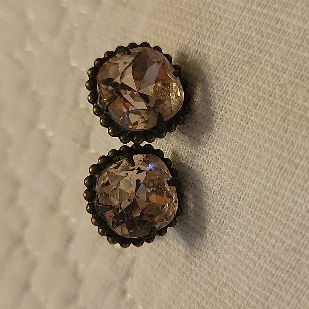 Sorrelli stud earring